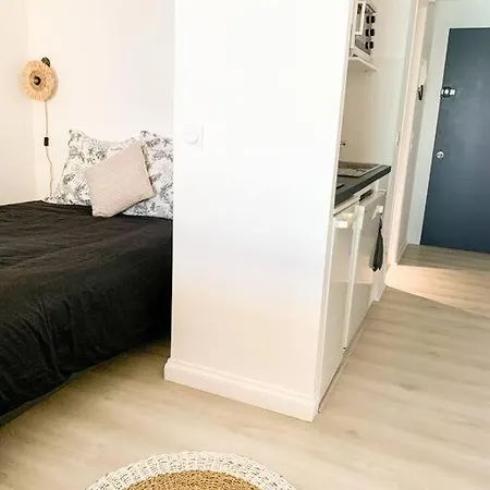 Les Pieds Dans Le Sable, Vue & Balcon Apartmán *